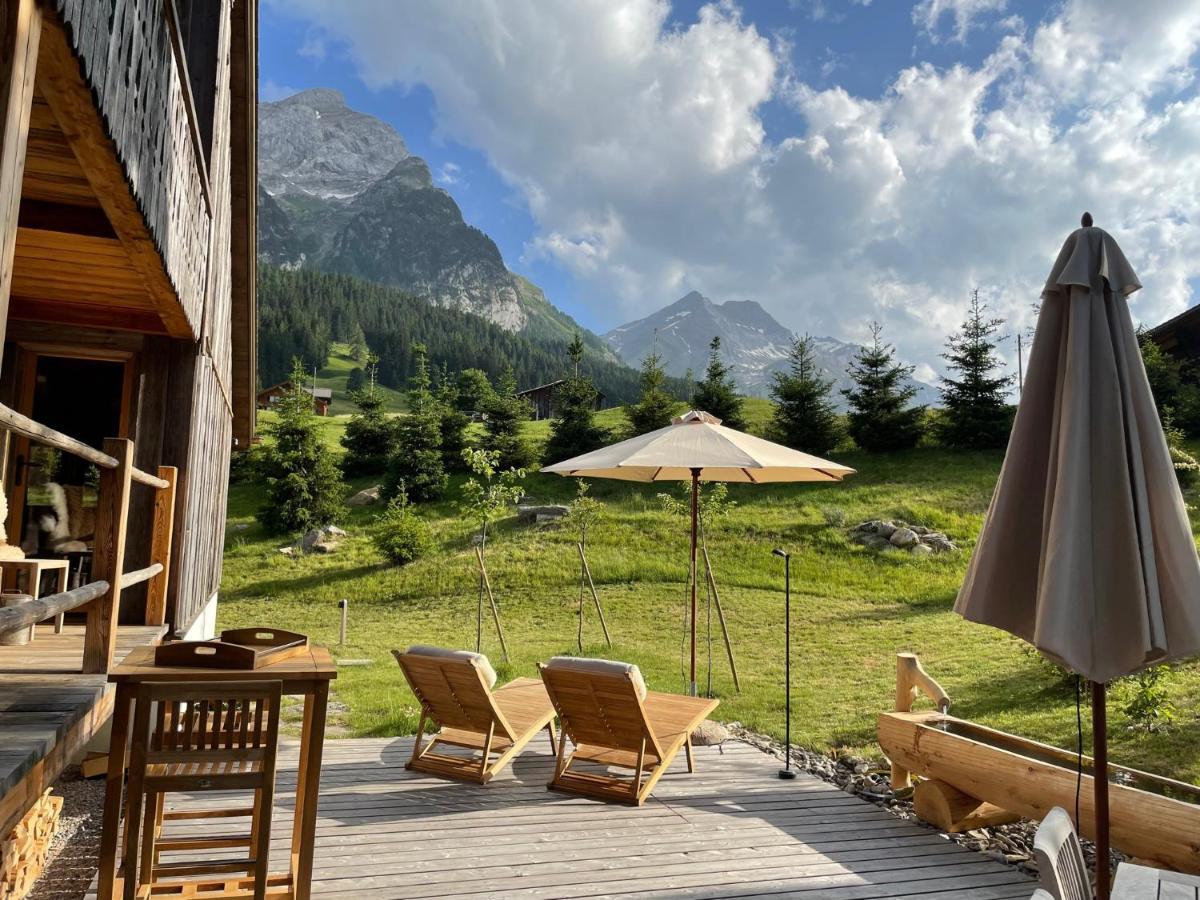 Alpen Charme - Chalet D'Hotes Et Spa Gsteig Exterior foto