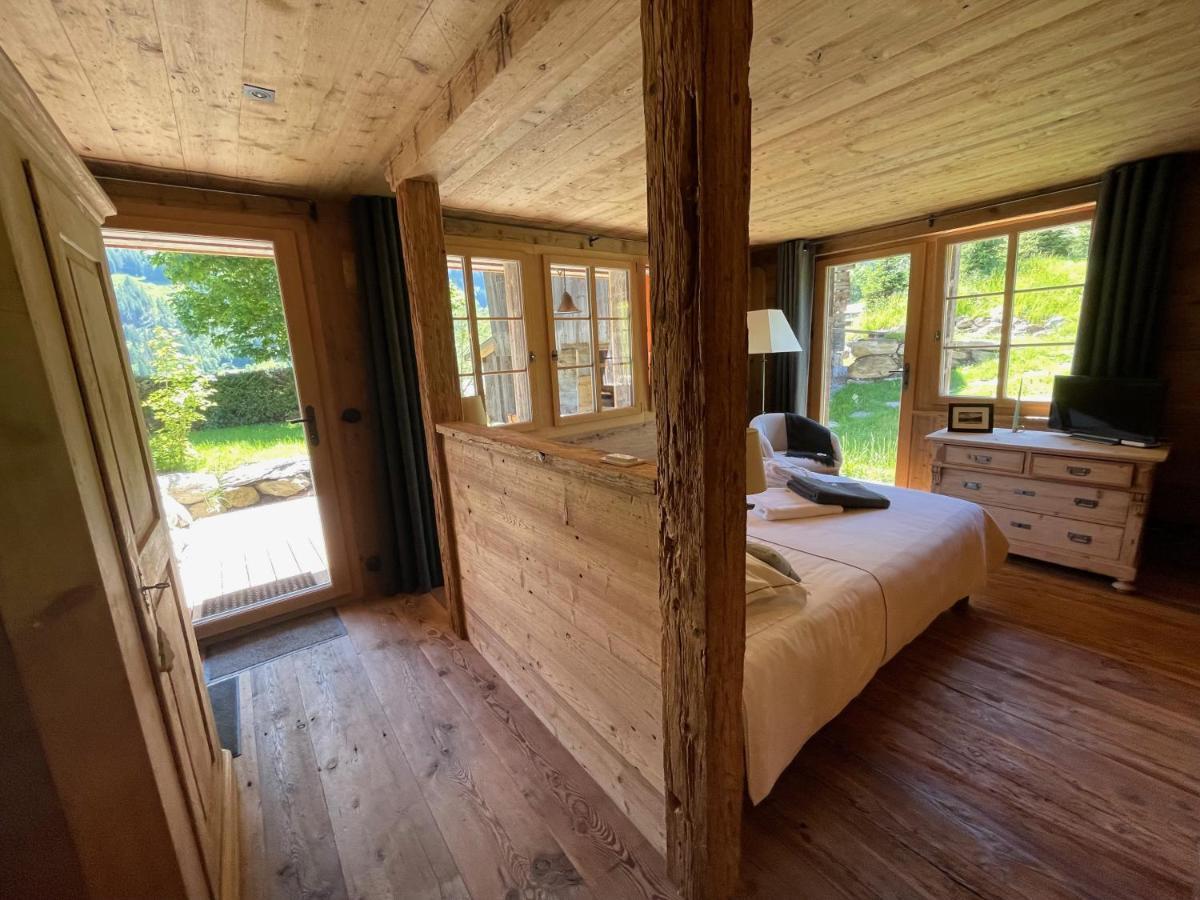 Alpen Charme - Chalet D'Hotes Et Spa Gsteig Exterior foto